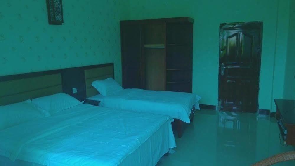 Ju Yuan Ge Hotel Санья Екстер'єр фото